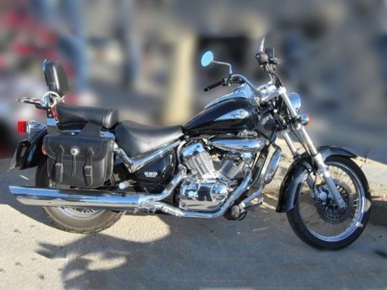 Saddlebags Suzuki Intruder 250